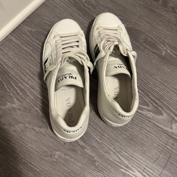 💎 Prada Milano White Leather Sneakers – Men’s Size - Picture 5 of 5